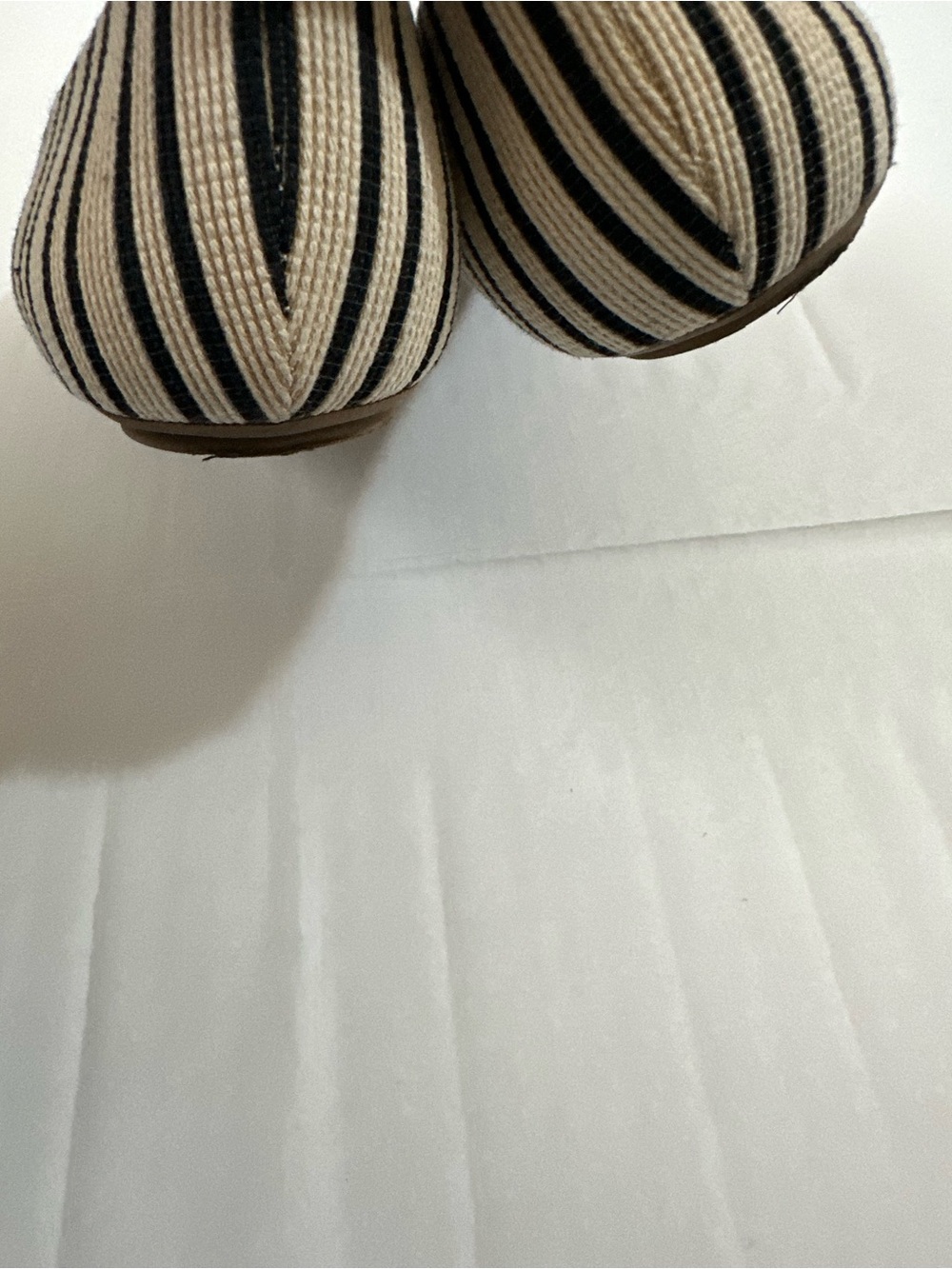 Kelly & Katie Parissa Canvas Ballet Flats black white Striped Size 11 - Picture 8 of 9